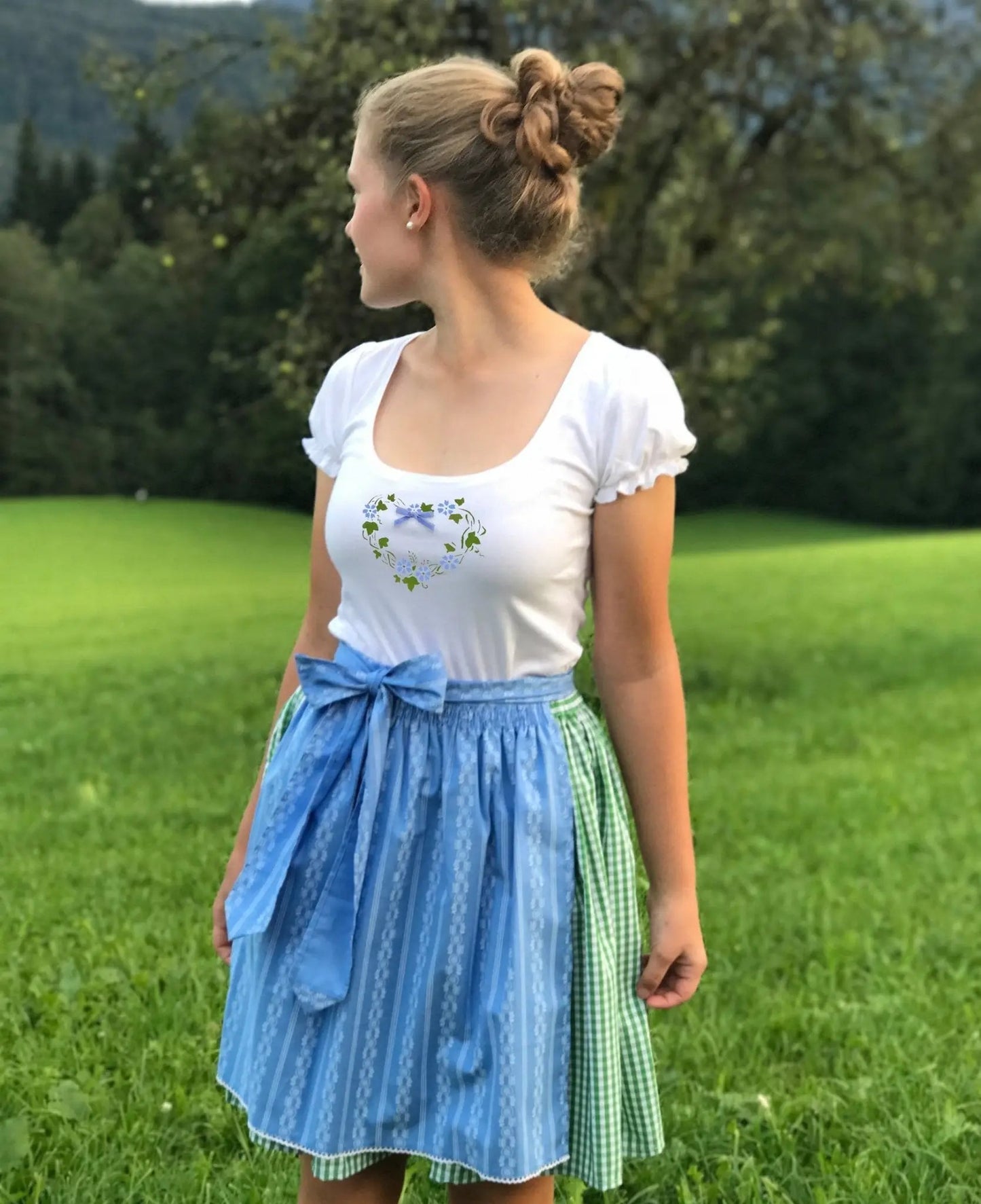 Teenager Dirndl "Bergwiese" - Kaufhaus des Südens